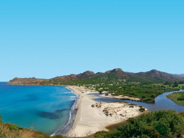 Plage Ostriconi Haute Corse Credit Photos Office De Tourisme De Calvi Balagne 1.jpg 1