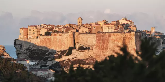 Citadelle au petit matin vue du Campu Rumanilu