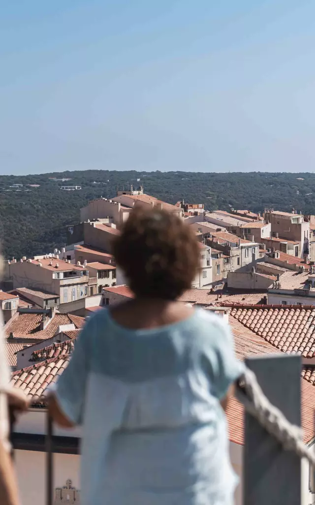 Vue de la haute-ville depuis le belvédère du Torrione à Bonifacio