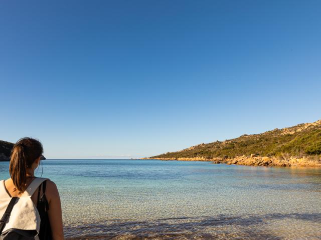 Balade Femme Dos Plage Paragan Bonifacio