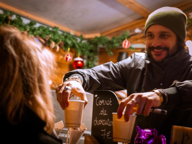 Convivialite Natali In Bunifazziu Marche Noel Bonifacio