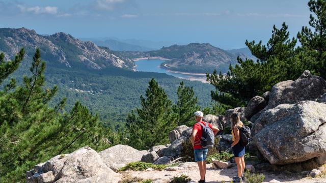 Couple Paysage Randonnee Ospedale Sud Corse