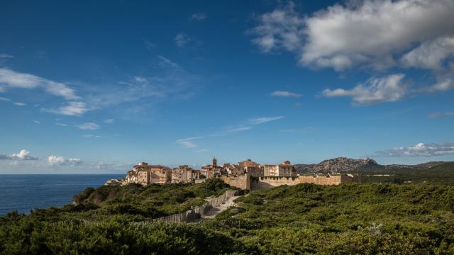 Sentier Campu Rumanilu Vue Citadelle Bonifacio