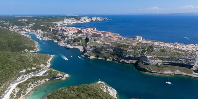 Citadelle Goulet Falaises Nature Vue Aerienne Bonifacio