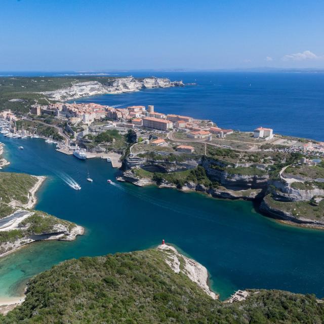 Citadelle Goulet Falaises Nature Vue Aerienne Bonifacio