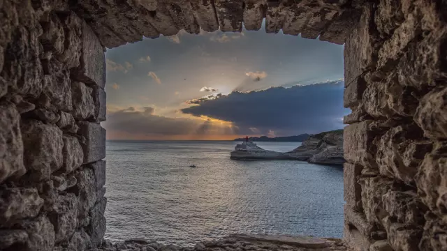 Coucher Soleil Meurtriere Phare Madonetta Bonifacio