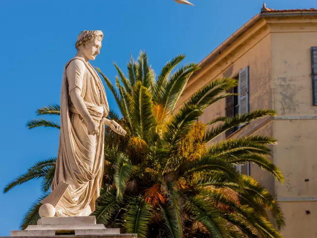 Statue Napoléon, Place Foch, Ajaccio,Ajacciu, 20,  2A, Corse-du-sud, France, Europe //Europe,  France, Corse-du-sud, 2A,20,  Ajaccio, Ajacciu, Foch square, Napoléon statue