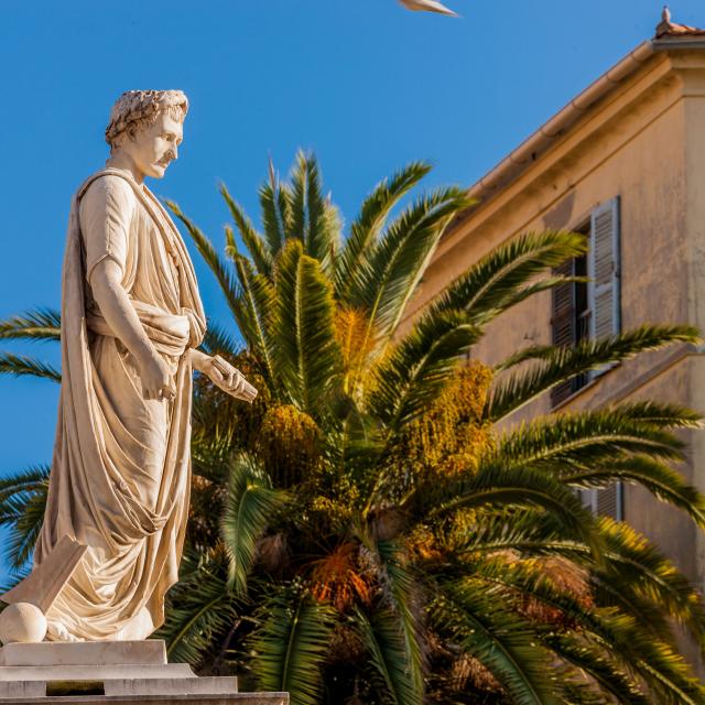 Statue Napoléon, Place Foch, Ajaccio,Ajacciu, 20,  2A, Corse-du-sud, France, Europe //Europe,  France, Corse-du-sud, 2A,20,  Ajaccio, Ajacciu, Foch square, Napoléon statue