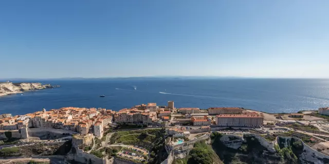 Vue Aerienne Citadelle Caserne Montlaur Falaises Sardaigne Bonifacio