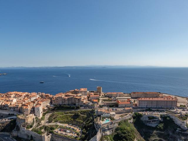 Vue Aerienne Citadelle Caserne Montlaur Falaises Sardaigne Bonifacio