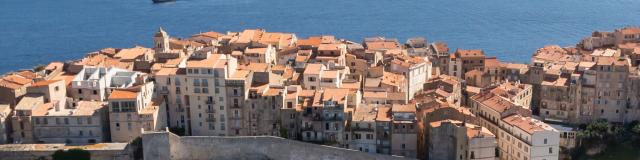 Zoom Citadelle Vue Aerienne Mer Fond Sardaigne Bonifacio