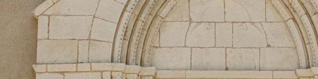 Detail Facade Ogive Eglise Bonifacio