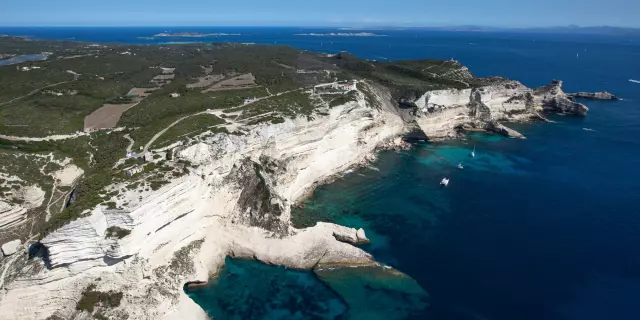 Vue Falaises Et Sentiers Par Avion Omt Bonifacio Mj Culioli Vichera