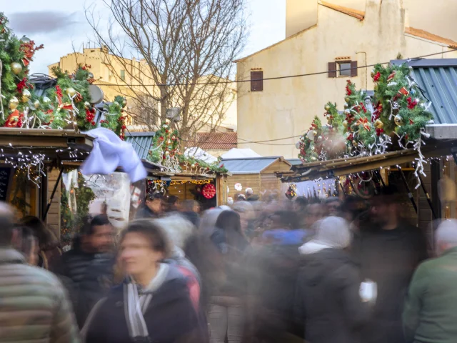 Chalets Visiteurs Natali In Bunifazziu Marche Noel Bonifacio