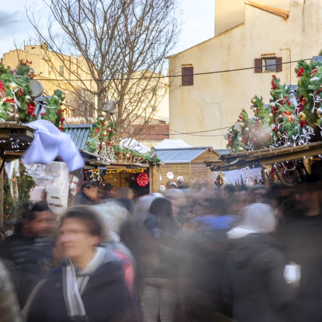 Chalets Visiteurs Natali In Bunifazziu Marche Noel Bonifacio