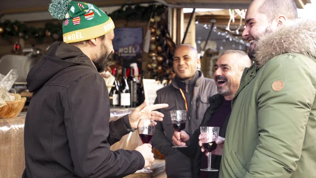 Sourire Apero Amis Natali In Bunifazziu Marche Noel Bonifacio