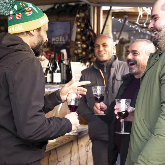 Sourire Apero Amis Natali In Bunifazziu Marche Noel Bonifacio