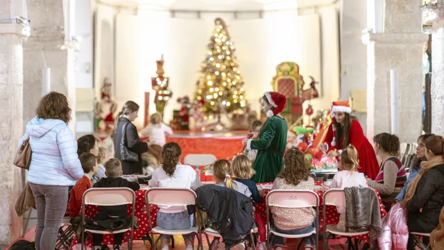 Atelier Creatif Enfants Natali In Bunifazziu Marche Noel Bonifacio