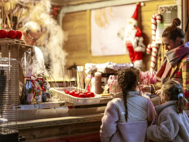 Enfants Gouter Natali In Bunifazziu Marche Noel Bonifacio