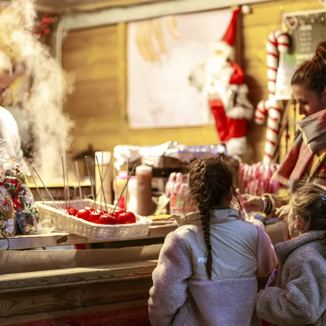 Enfants Gouter Natali In Bunifazziu Marche Noel Bonifacio