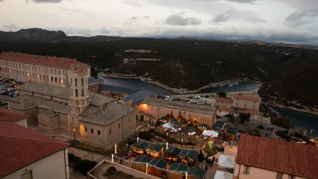 Vue Torrione Natali In Bunifazziu Marche Noel Bonifacio