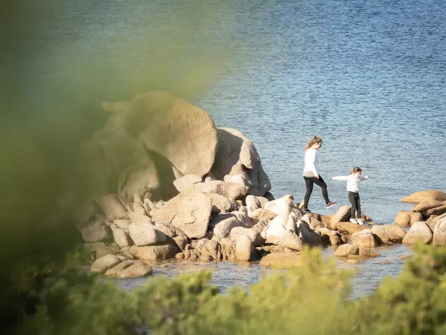 Mere Fille Balade Rochers Bonifacio